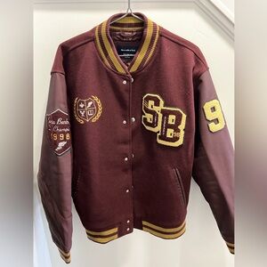 Abercrombie & Fitch Burgundy Varsity Jacket with Gold accents mens Large